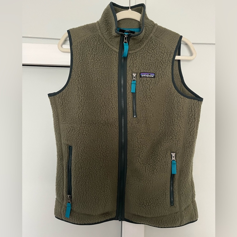 Patagonia Women’s Retro Pile Vest, Olive Green, size Medium